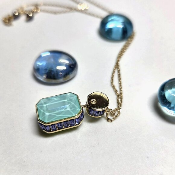 Swarovski Chroma Crystal Pendant Necklace Gold Tone Multi Colour Combination - Picture 9 of 12